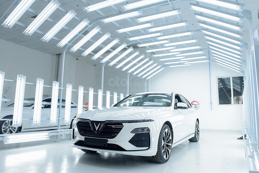 Lux A2.0 và Lux SA2.0 là hai mẫu xe thể hiện trọn vẹn giá trị cốt lõi “Việt Nam - Phong cách - An toàn - Sáng tạo - Tiên phong” của nhà sản xuất ô tô VinFast Lux A2.0 và Lux SA2.0 là hai mẫu xe thể hiện trọn vẹn giá trị cốt lõi “Việt Nam - Phong cách - An toàn - Sáng tạo - Tiên phong” của nhà sản xuất ô tô VinFast.