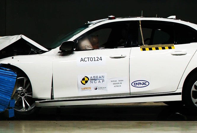 Chứng nhận an toàn ASEAN NCAP 5 sao là minh chứng cho chất lượng của các mẫu xe VinFast.