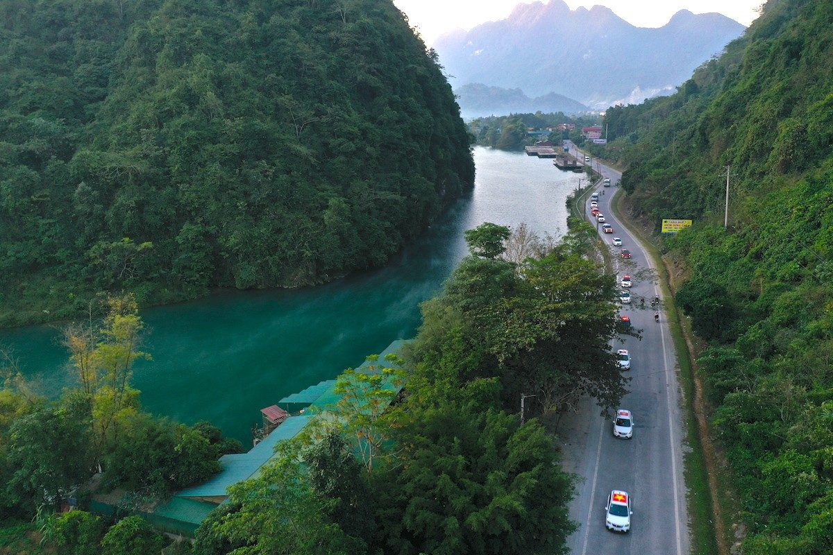 Vẻ đẹp Hà Giang qua hành trình chinh phục rẻo cao cùng VinFast