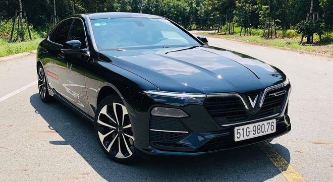 VinFast Lux A2.0 trở thành lựa chọn hàng đầu khi chọn mua xe sedan tầm giá dưới 1,5 tỉ đồng