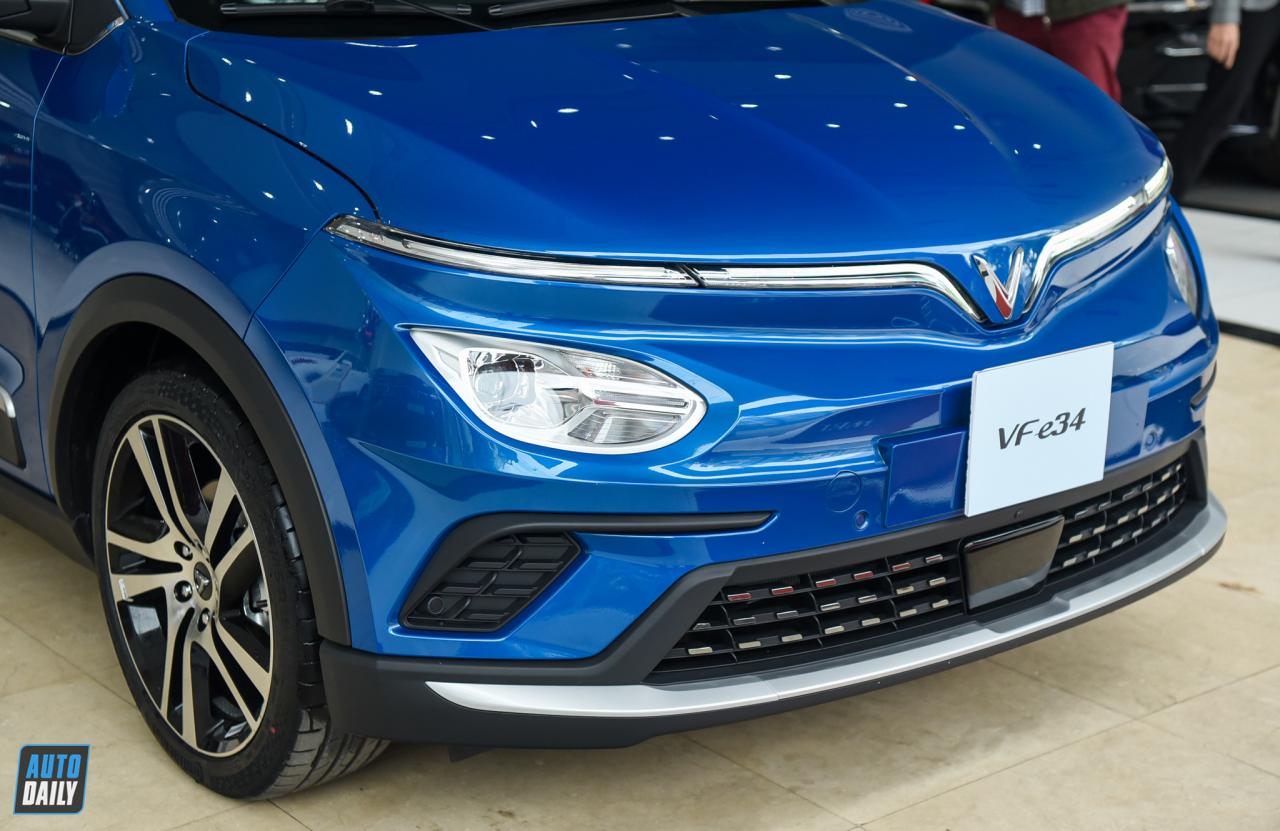 Cận cảnh xe điện VinFast VF e34 tại đại lý vf-e34-3.jpg