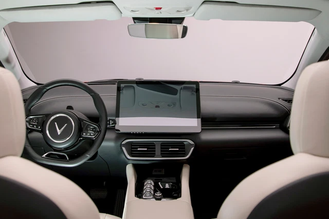 VinFast VF8 chốt giá từ 1,057 tỷ đồng: Ngang cỡ Mercedes-Benz GLC, đặt trước nhận voucher 150 triệu, tặng option thông minh trọn đời - Ảnh 3. VinFast VF8 chốt giá từ 1,057 tỷ đồng: Ngang cỡ Mercedes-Benz GLC, đặt trước nhận voucher 150 triệu, tặng option thông minh trọn đời - Ảnh 3.