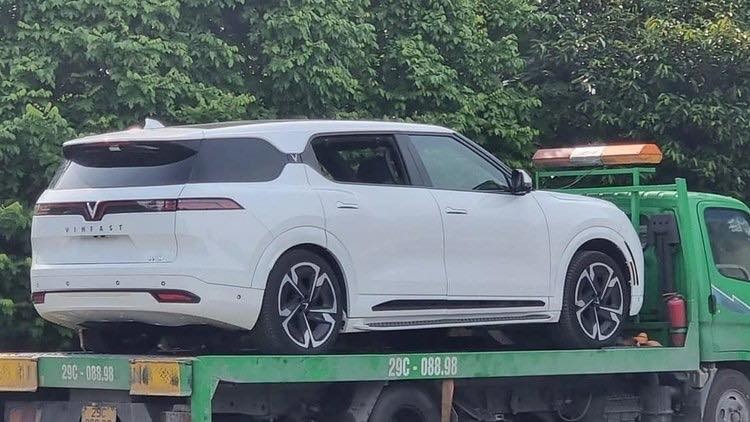 Thấy gì qua thông tin đăng kiểm của VinFast VF9 tại Việt Nam? - ảnh 1