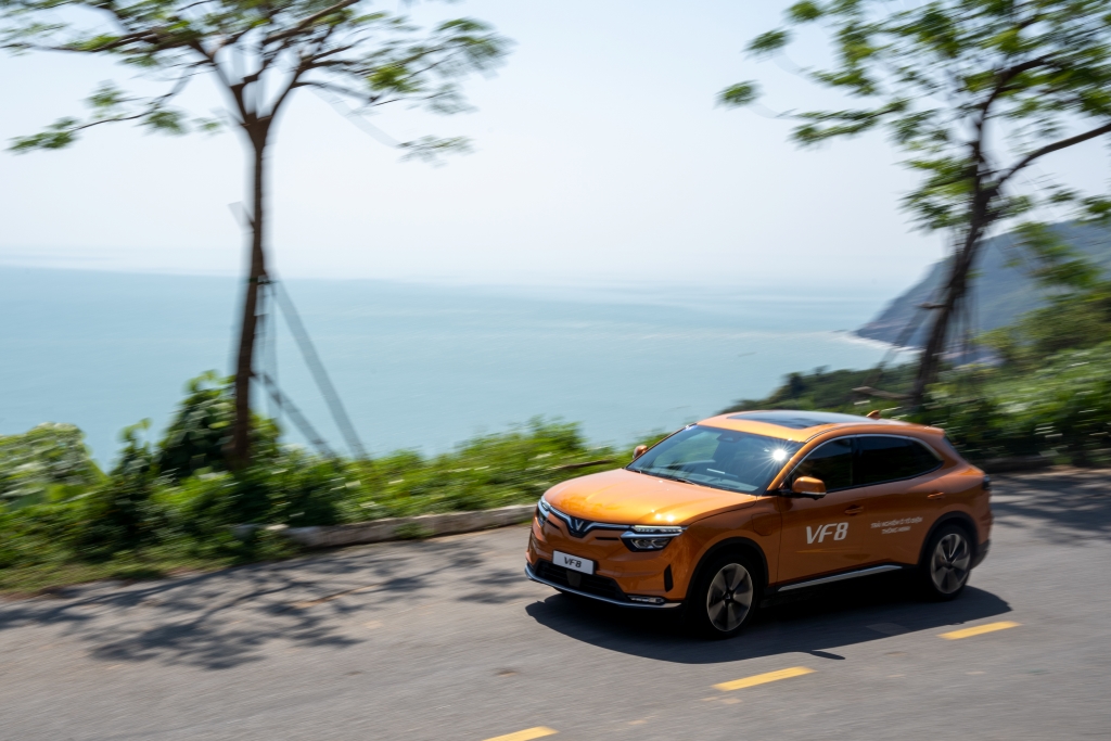 triệu hồi xe VF 8