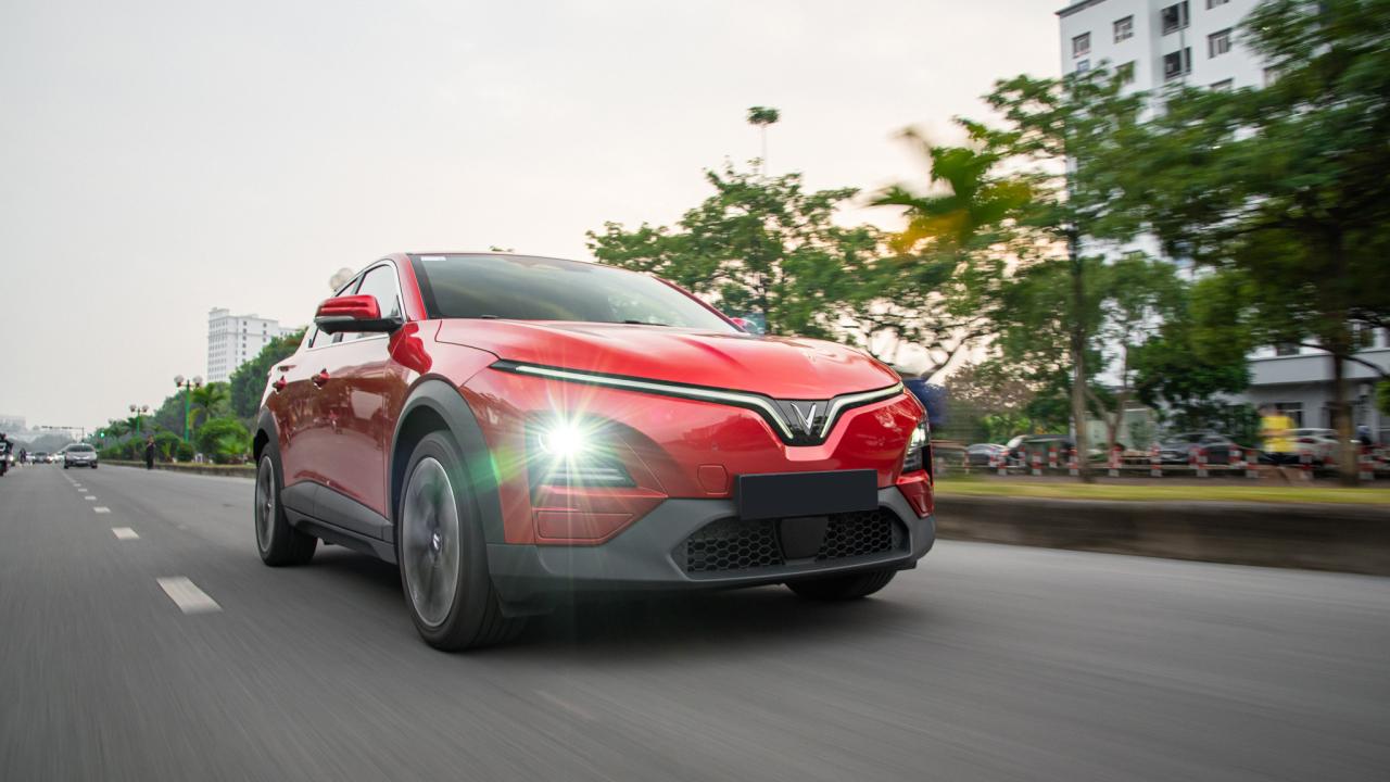 Trải nghiệm VinFast VF 6 Plus: Xe điện hạng B đáng cân nhắc dành cho người thích lái - Ảnh 17.