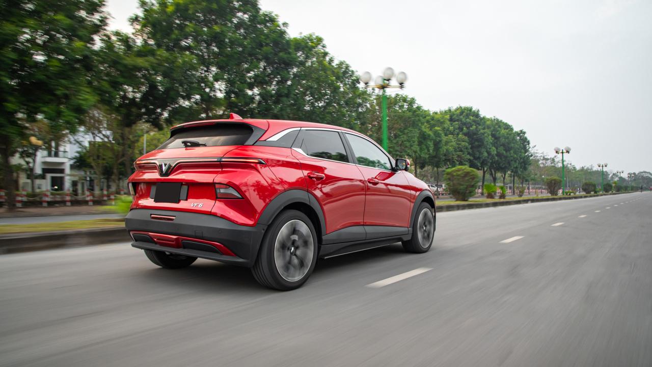 Trải nghiệm VinFast VF 6 Plus: Xe điện hạng B đáng cân nhắc dành cho người thích lái - Ảnh 20.
