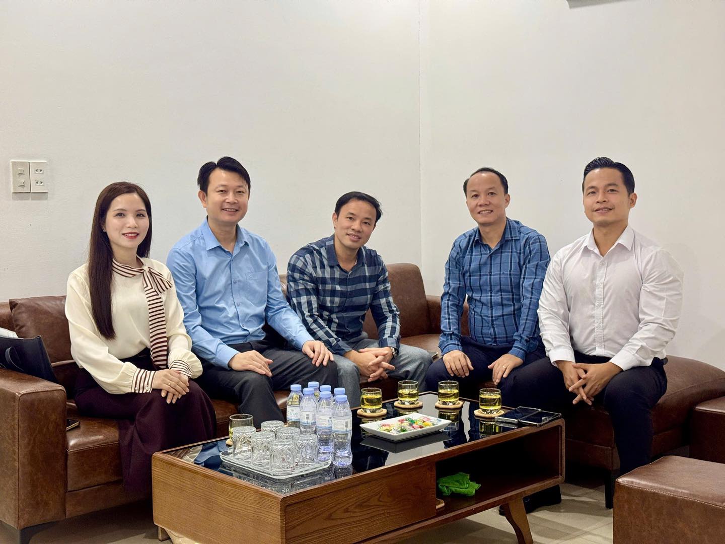 VINFAST VINH – Đồng hành cùng “LỄ CƯỚI TẬP THỂ 2025”