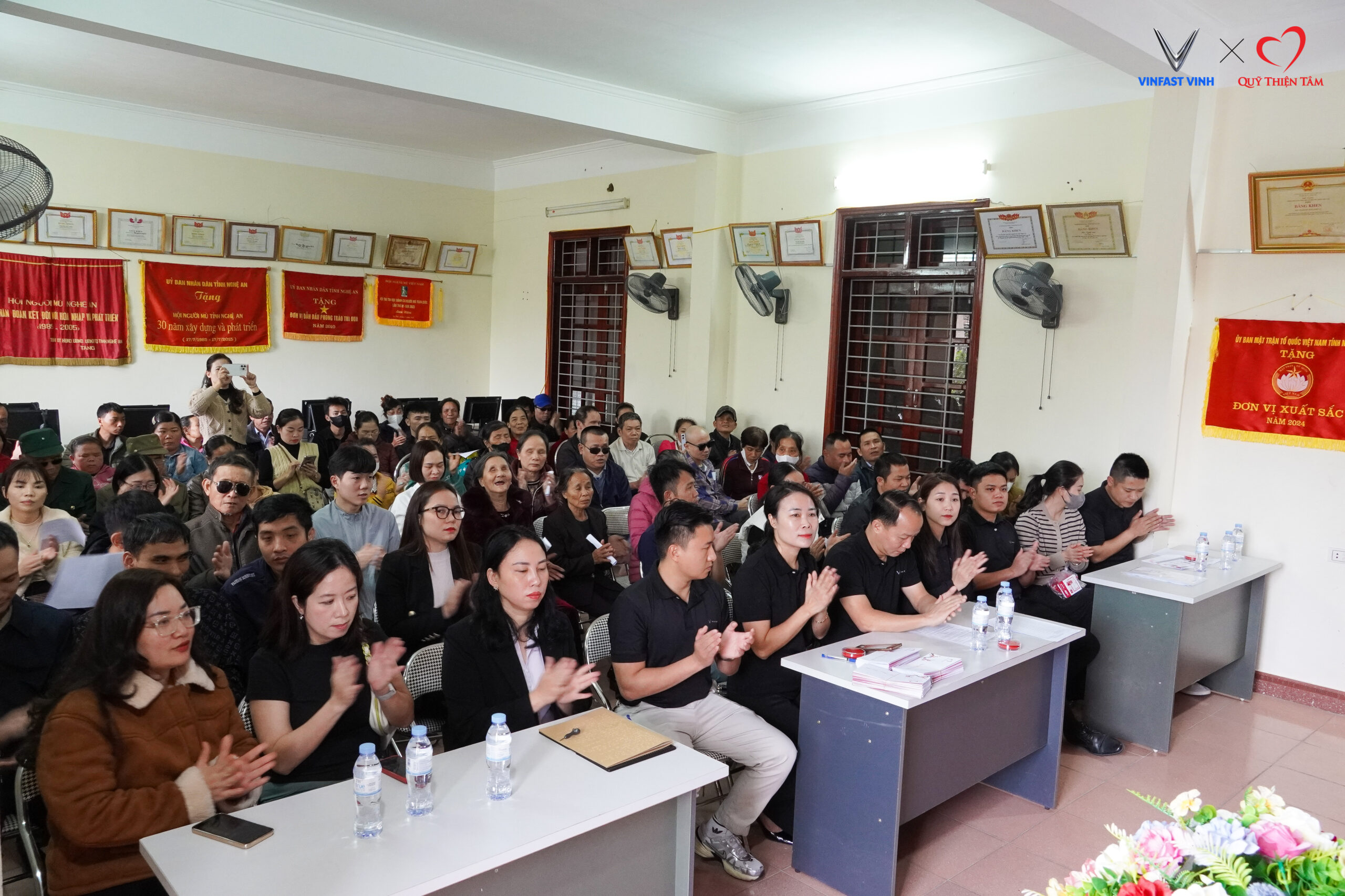 VINFAST VINH – NGHỆ AN ĐỒNG HÀNH CÙNG QUỸ THIỆN TÂM TRAO QUÀ TẾT 2026