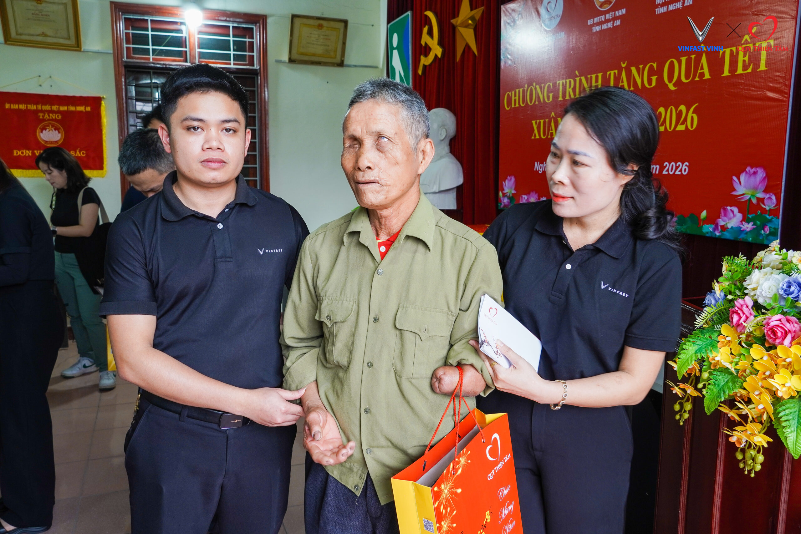 VINFAST VINH – NGHỆ AN ĐỒNG HÀNH CÙNG QUỸ THIỆN TÂM TRAO QUÀ TẾT 2026